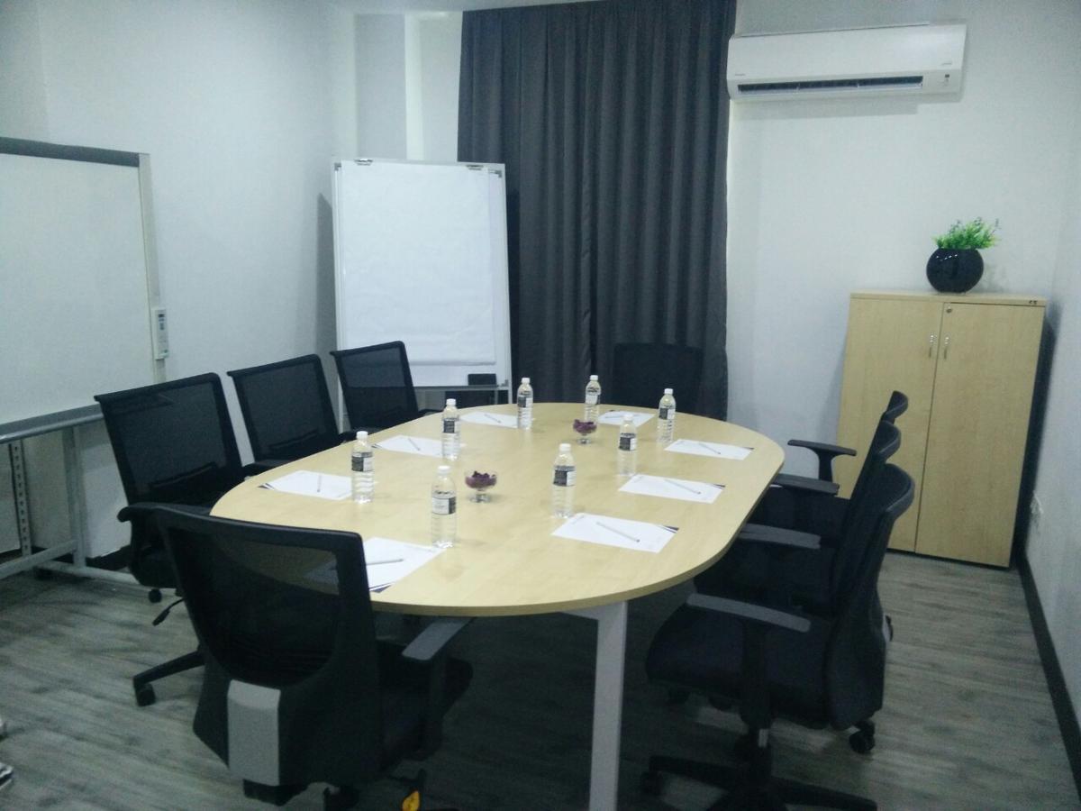 The Leverage Business Hotel Johor Bahru Exteriör bild