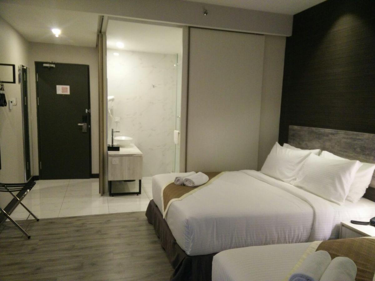 The Leverage Business Hotel Johor Bahru Exteriör bild