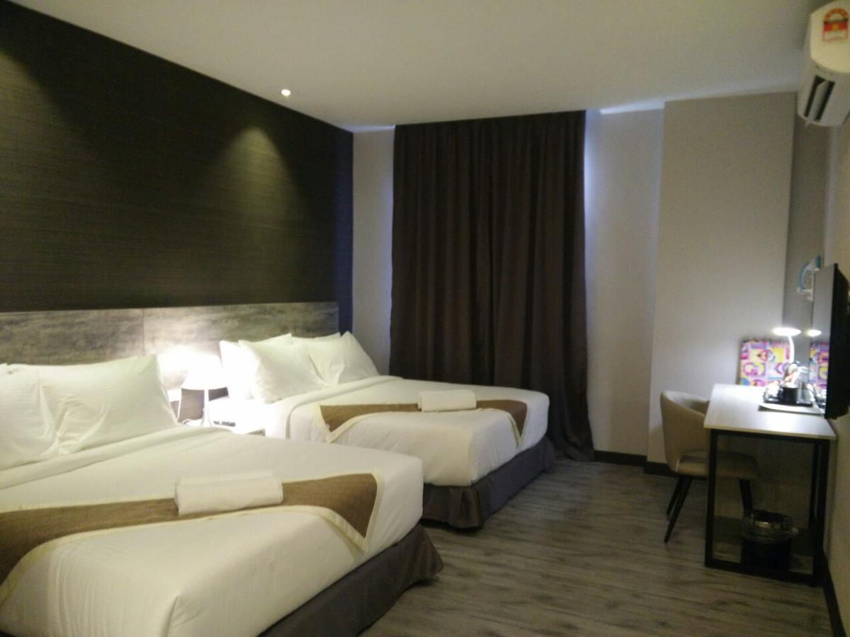 The Leverage Business Hotel Johor Bahru Exteriör bild