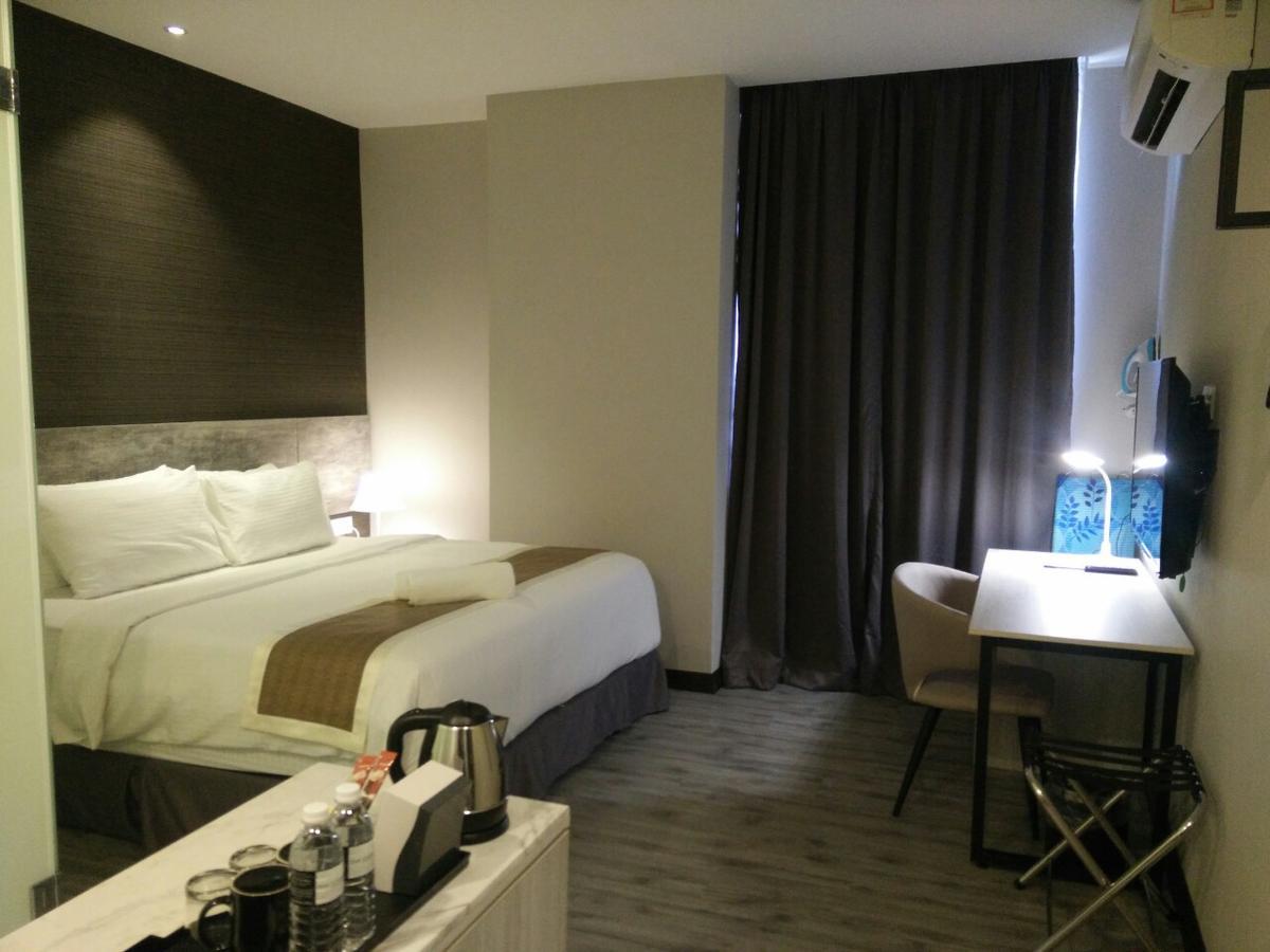 The Leverage Business Hotel Johor Bahru Exteriör bild
