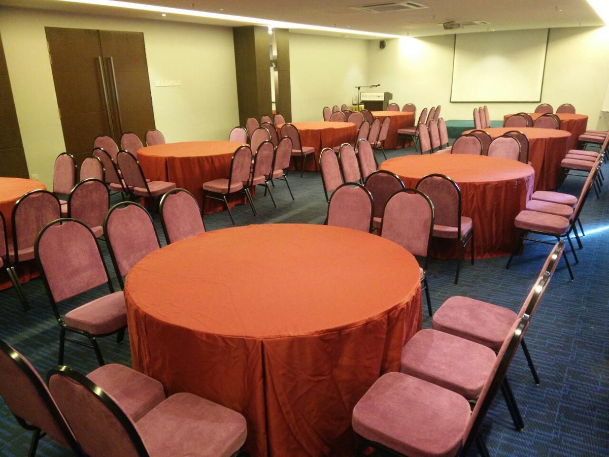 The Leverage Business Hotel Johor Bahru Exteriör bild