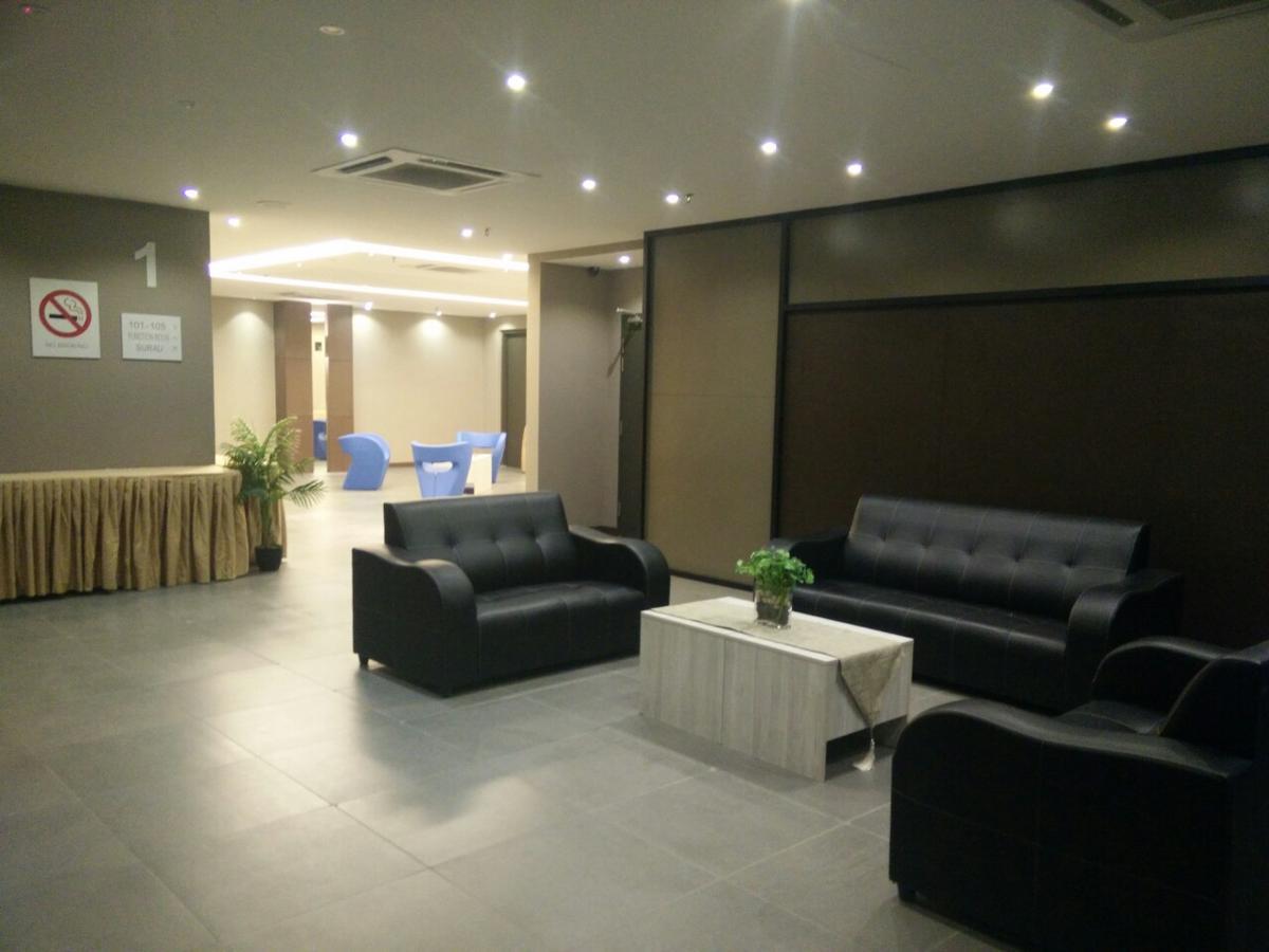 The Leverage Business Hotel Johor Bahru Exteriör bild